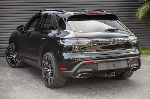 2023 Porsche Macan T