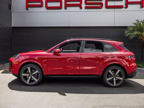 Carmine Red 2026 Porsche Cayenne Cayenne