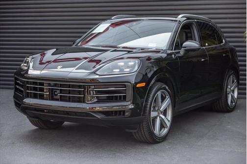 2024 Porsche Cayenne E-Hybrid S