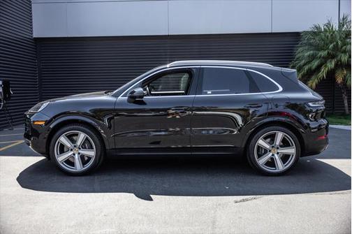 2024 Porsche Cayenne E-Hybrid S