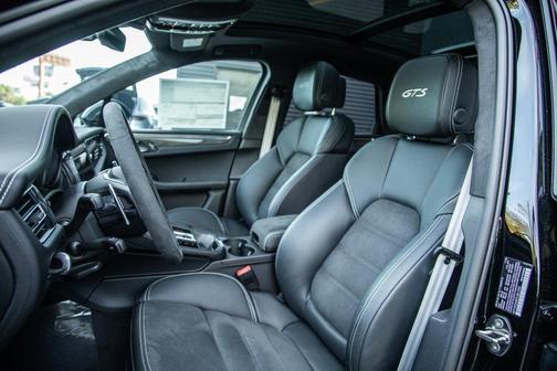 2026 Porsche Macan GTS