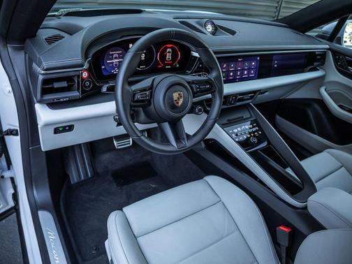 2025 Porsche Macan Macan Electric 4