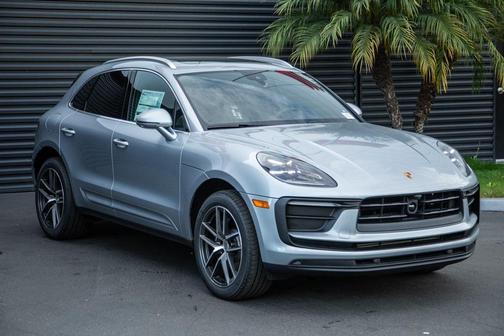 2026 Porsche Macan 