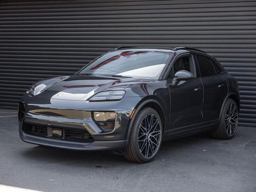 2026 Porsche Macan Macan Electric