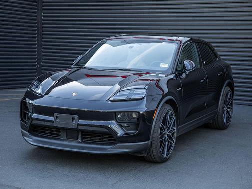 2025 Porsche Macan 4