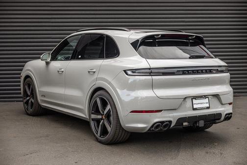 2026 Porsche Cayenne GTS