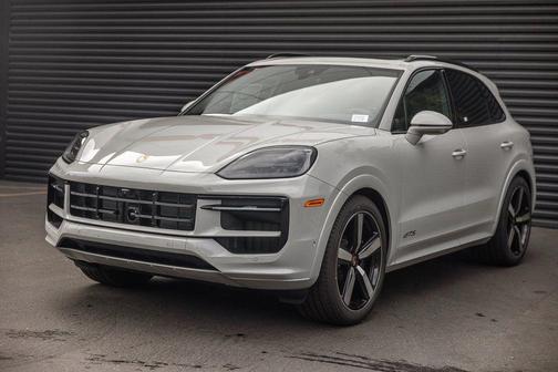 2026 Porsche Cayenne GTS