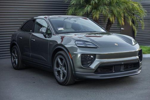 2025 Porsche Macan Electric