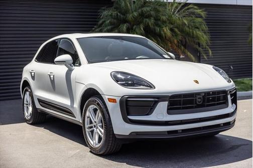 2025 Porsche Macan Base