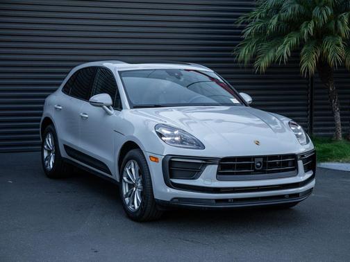 2023 Porsche Macan T