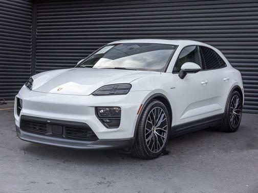 2025 Porsche Macan Electric