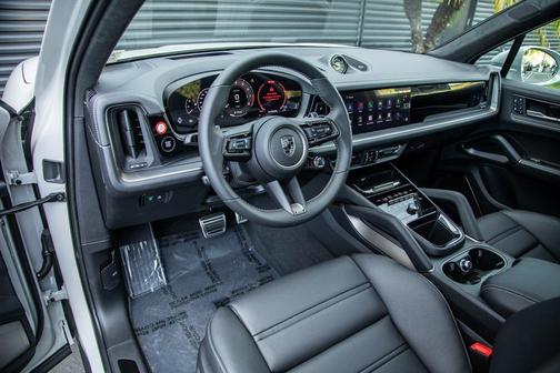 2026 Porsche Cayenne Cayenne Turbo E-Hybrid