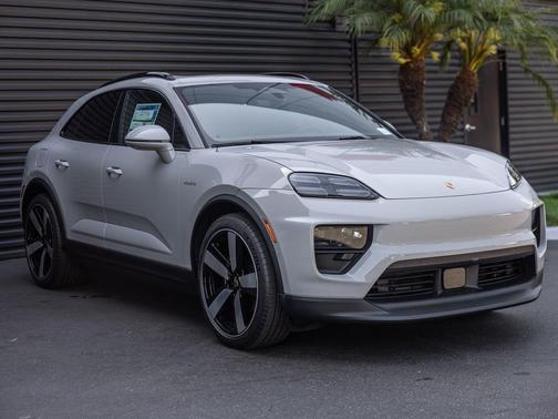 Chalk 2026 Porsche Macan Macan Electric