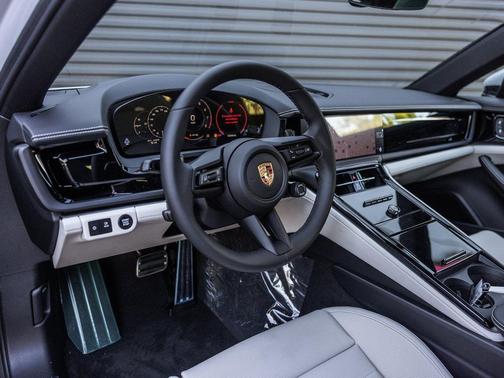 2026 Porsche Panamera 