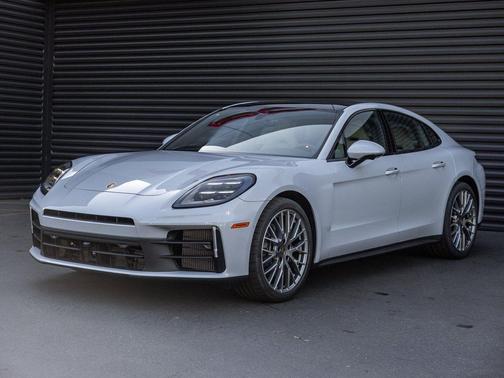 2026 Porsche Panamera 