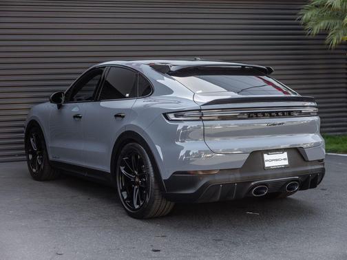 Arctic Grey 2026 Porsche Cayenne Turbo GT