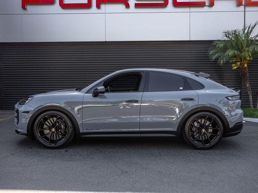 Arctic Grey 2026 Porsche Cayenne Turbo GT