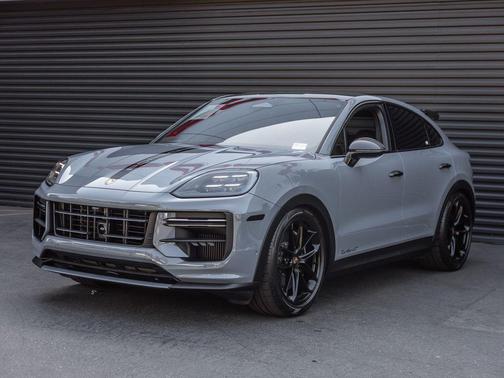 Arctic Grey 2026 Porsche Cayenne Turbo GT