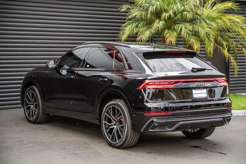 2020 Audi Q8 55 Premium Plus