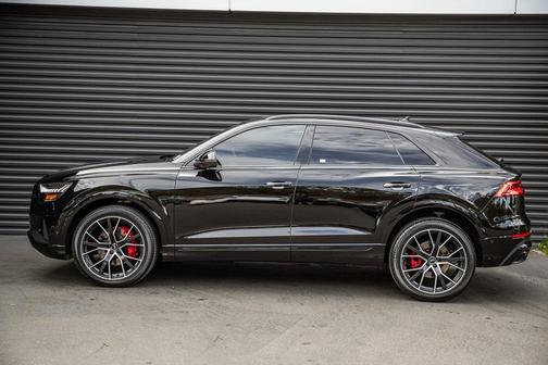 2020 Audi Q8 55 Premium Plus