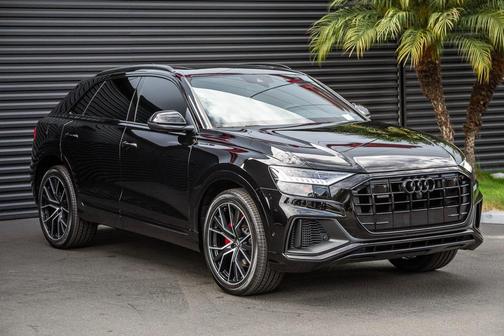 2020 Audi Q8 55 Premium Plus