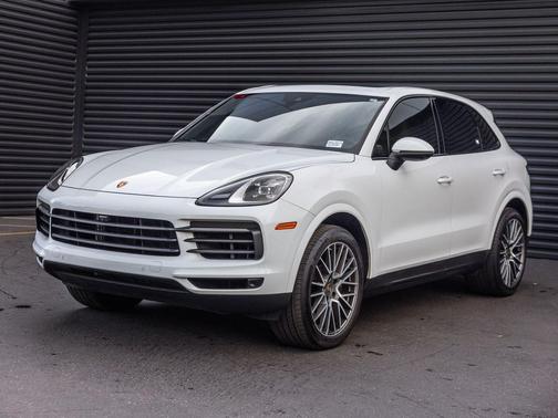2023 Porsche Cayenne Platinum Edition