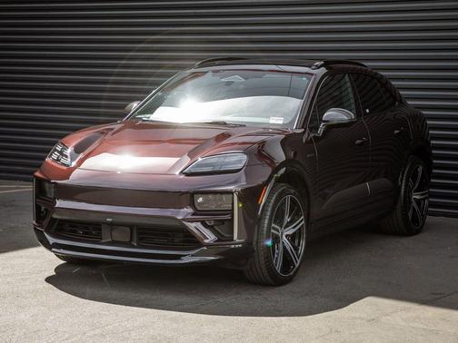 Copper 2025 Porsche Macan Macan Electric Turbo
