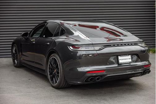 2021 Porsche Panamera GTS
