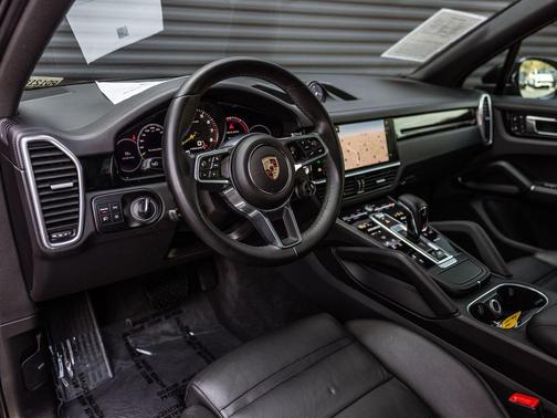 Moonlight Blue 2023 Porsche Cayenne Cayenne E-Hybrid Platinum Edition