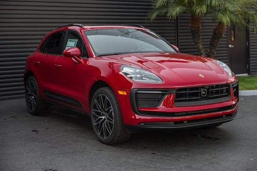 2026 Porsche Macan 