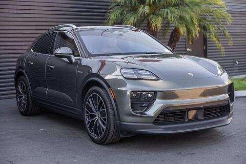 2025 Porsche Macan Electric