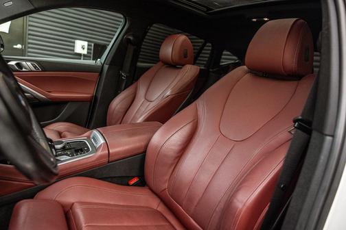 2022 BMW X6 xDrive40i