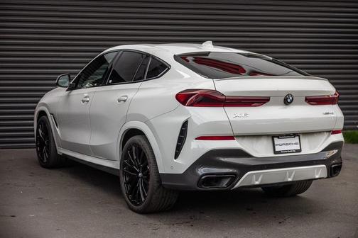 2022 BMW X6 xDrive40i