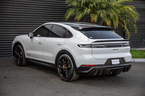 2024 Porsche Cayenne Turbo GT