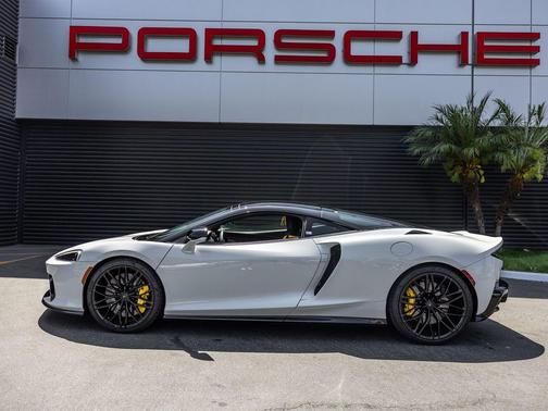 Silica White 2026 McLaren GTS Performance