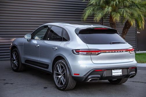 2025 Porsche Macan T