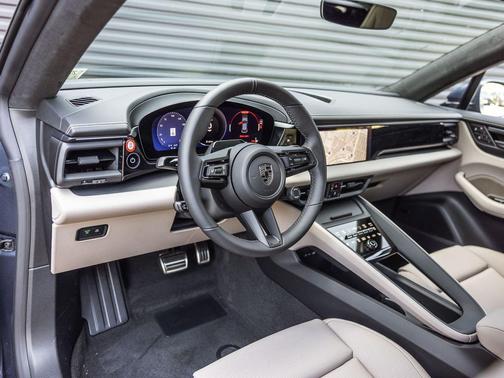 2026 Porsche Macan Macan Electric Turbo