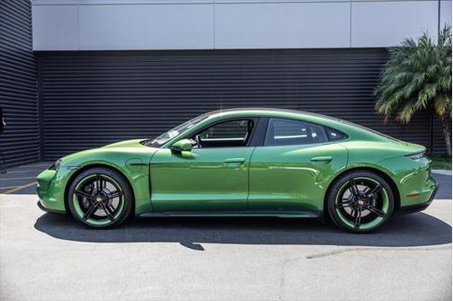 2022 Porsche Taycan 4S