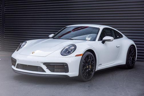 2024 Porsche 911 Carrera GTS