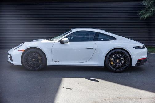 2024 Porsche 911 Carrera GTS