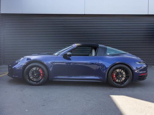 2024 Porsche 911 Targa 4 GTS