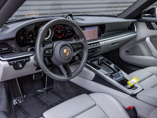 2024 Porsche 911 Targa 4 GTS