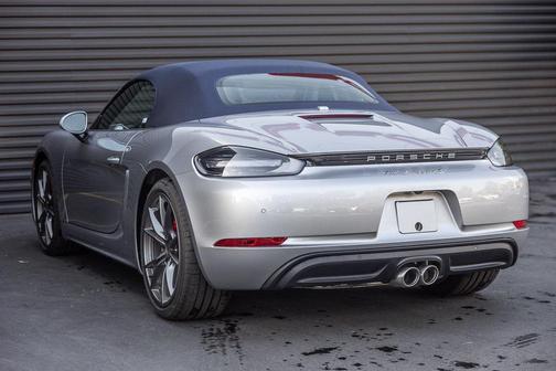2025 Porsche 718 Boxster S