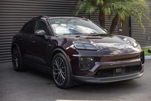 2025 Porsche Macan 