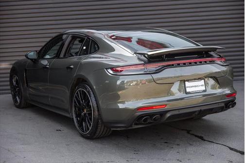 2022 Porsche Panamera Platinum Edition