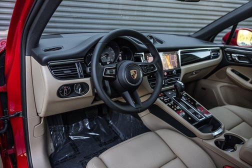 2026 Porsche Macan S