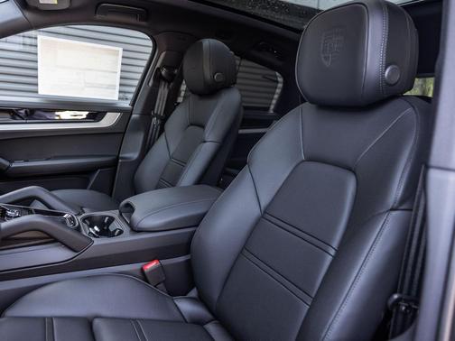 2026 Porsche Cayenne S