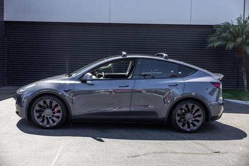 2020 Tesla Model Y Performance Dual Motor All-Wheel Drive