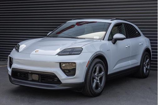 2024 Porsche Macan Base