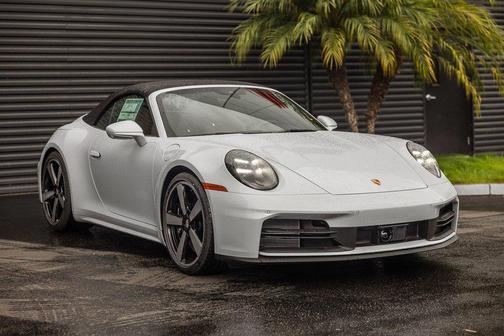 2026 Porsche 911 Carrera 4S Cabriolet
